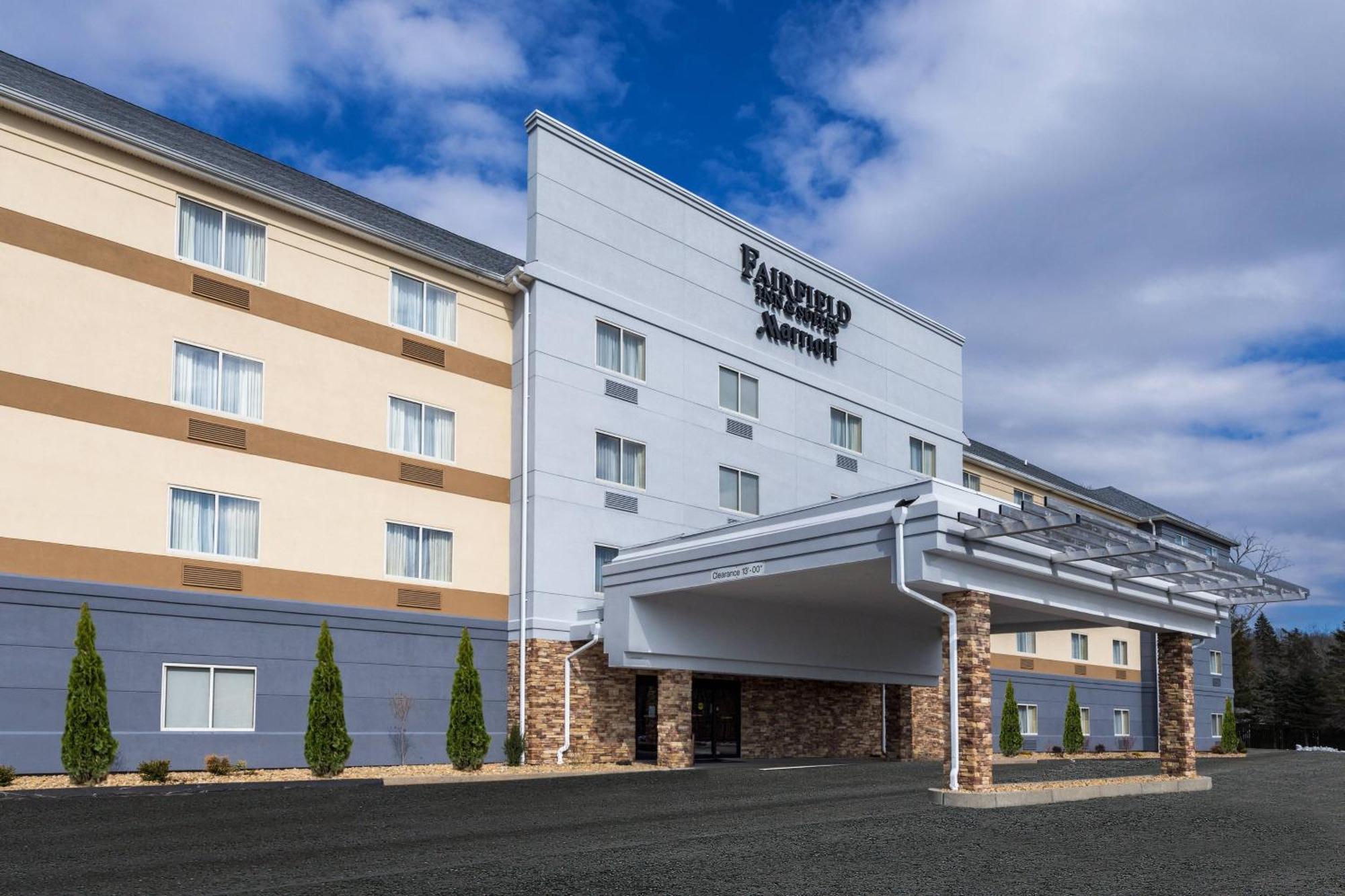 Fairfield By Marriott Inn & Suites Uncasville Mohegan Sun Area Esterno foto
