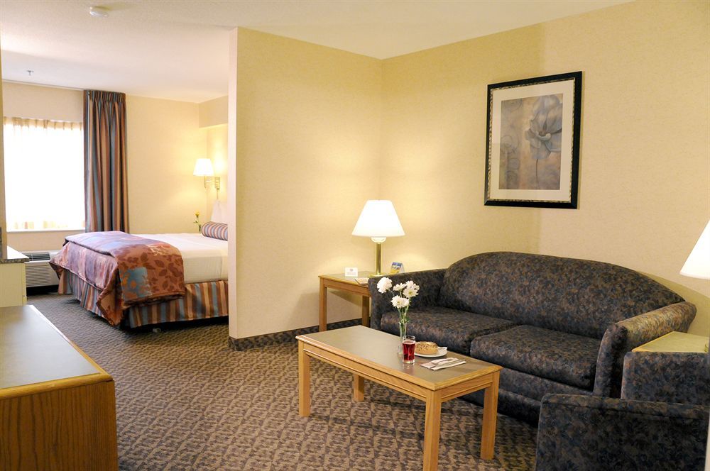 Fairfield By Marriott Inn & Suites Uncasville Mohegan Sun Area Esterno foto